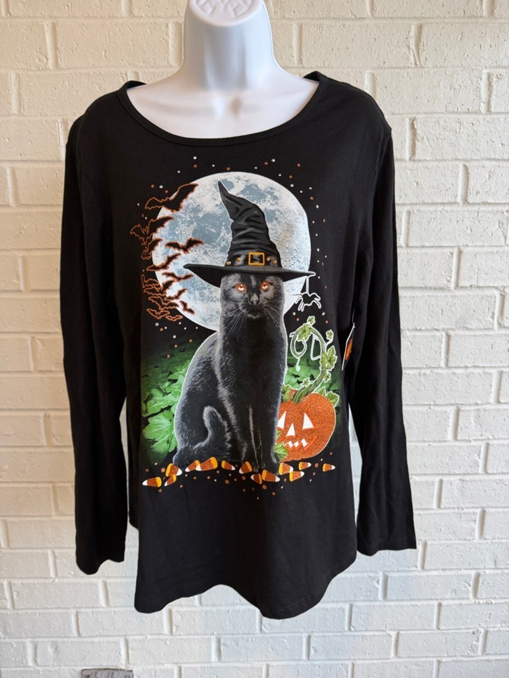 Bewitching Black Halloween Cat, Jack-O-Lantern Bats, Long-Sleeve Tee Size XL NWT
